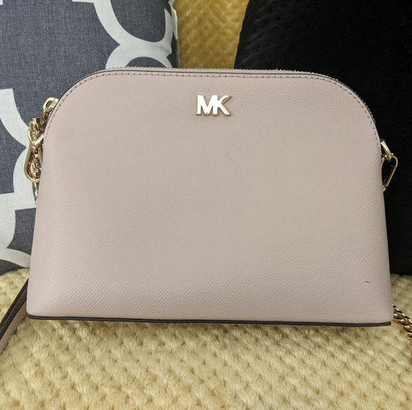 Michael Kors Crossgrain Leather Dome Crossbody Pale Pink - Picture 2 of 7